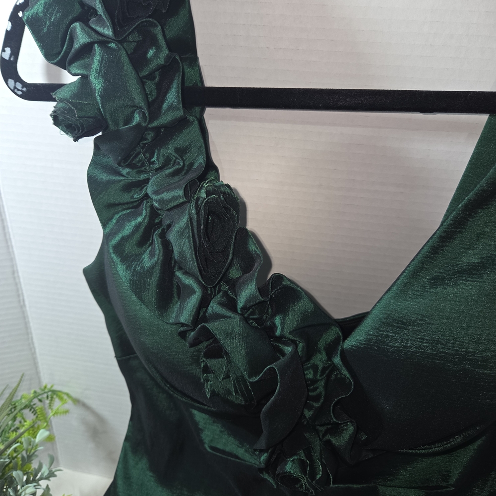 Xscape Emerald Green evening Cocktail Midi Dress. Size 10 - Picture 3 of 12